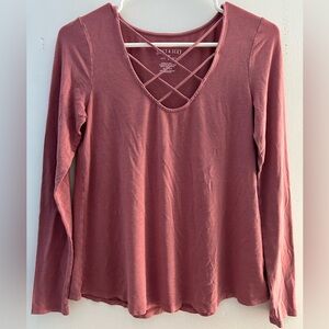 Women’s size small American Eagle taupe long sleeve shirt